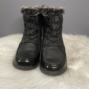 Totes fleece lined black winter boots 7.5